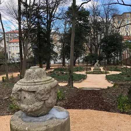 Appartamento Casa Rosanna Comodo Per 5 Persone Centro Trieste